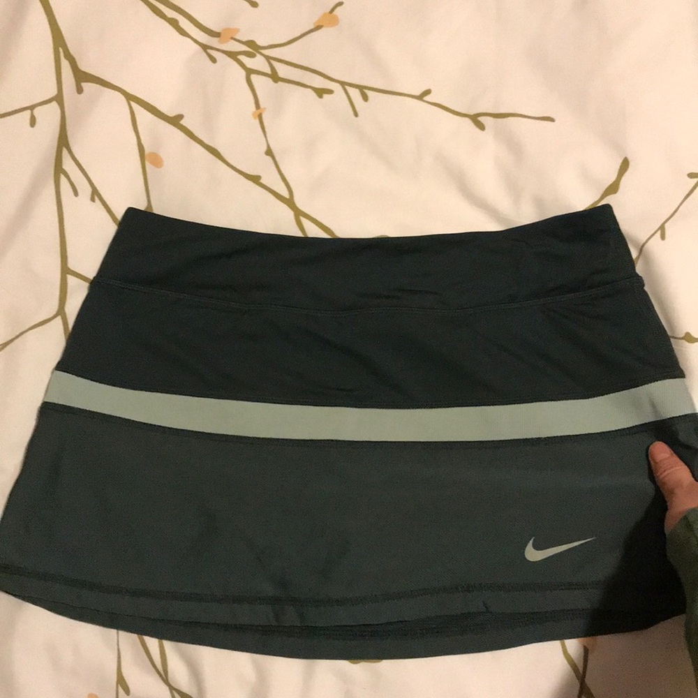 NIKE TENNIS SKIRT